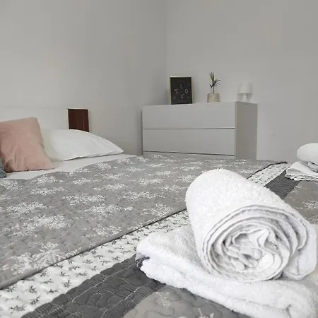 *air* Apartment